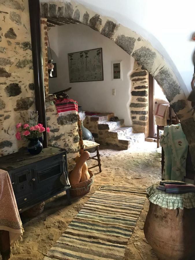 Mylopetra Traditional House Armakha エクステリア 写真